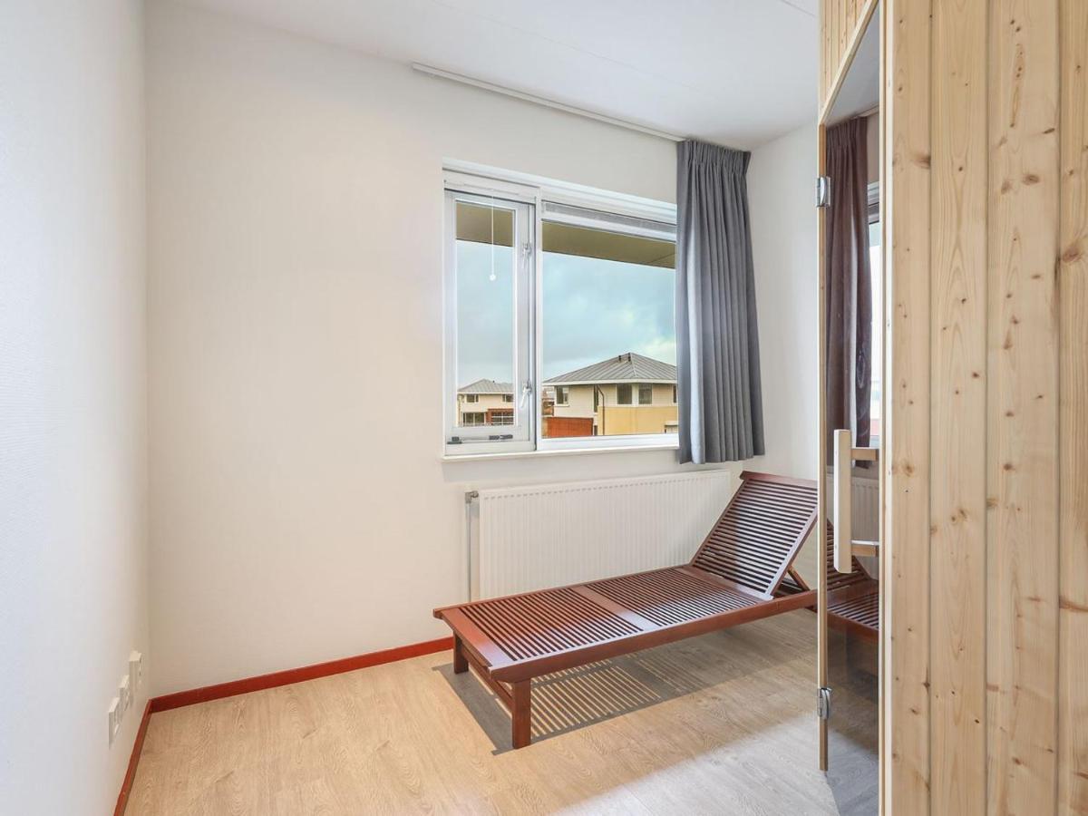Luxury 4-Person Residence In The Holiday Park Landal Esonstad Anjum Exterior foto